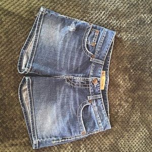 buckle denim jean shorts